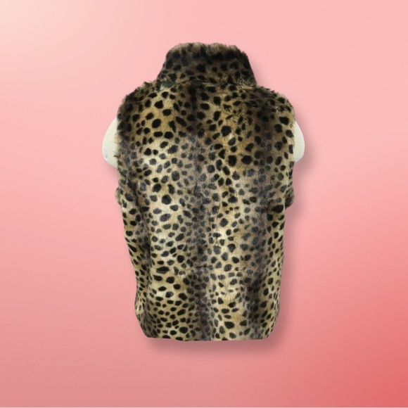 NWT $119 OUTDOOR EDITION BY PARKHURST FAUX FUR CLASP CLOSE VEST Size MEDIUM - Picture 2 of 3